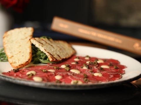 appetizer at the drawing room
